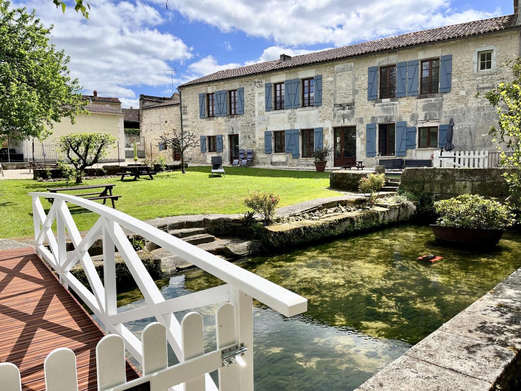 Vila Petit Moulin De Veillard Bourg-Charente Exteriér fotografie