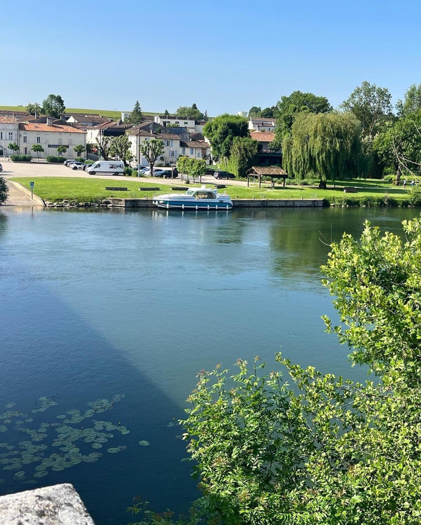 Vila Petit Moulin De Veillard Bourg-Charente Exteriér fotografie